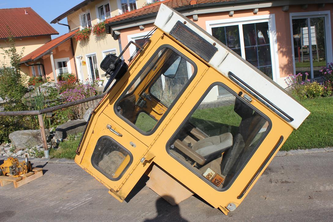 Liebherr 611-621-721 oder 731 - Cab for Construction machinery: picture 1 Liebherr 611-621-721 oder 731 - Cab for Construction machinery: picture 1
