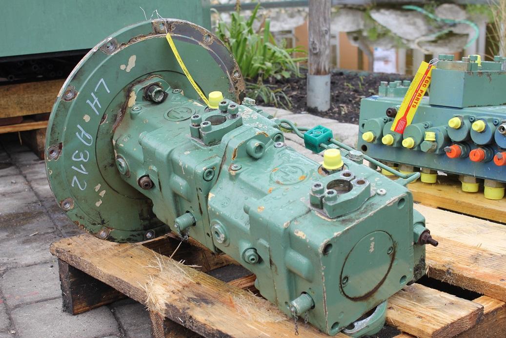 Liebherr A 312 - Hydraulics for Excavator: picture 3 Liebherr A 312 - Hydraulics for Excavator: picture 3