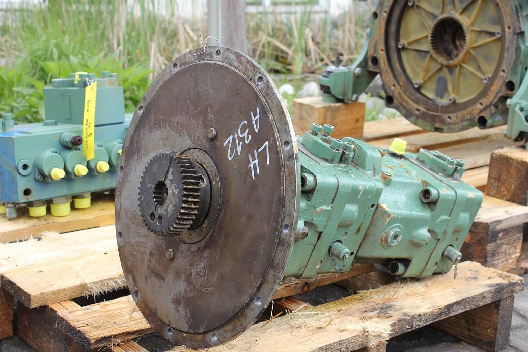 Liebherr A 312 - Hydraulics for Excavator: picture 2 Liebherr A 312 - Hydraulics for Excavator: picture 2