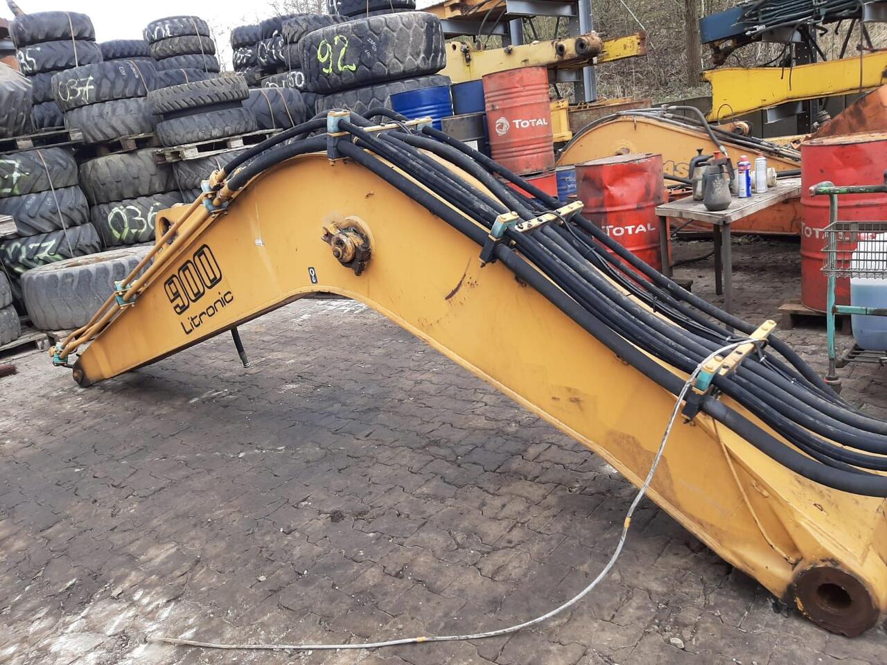 Liebherr A 900 LIT - Boom for Excavator: picture 1 Liebherr A 900 LIT - Boom for Excavator: picture 1