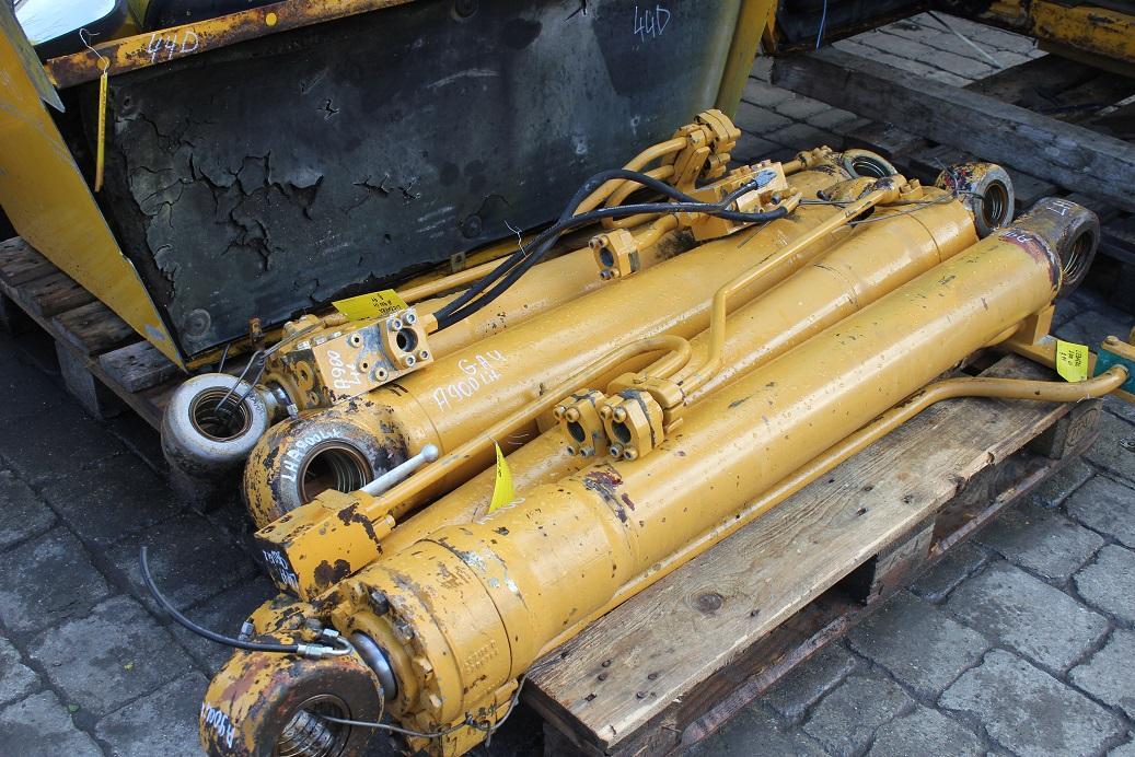 Liebherr A 900 LIT - Hydraulic cylinder for Construction machinery: picture 4 Liebherr A 900 LIT - Hydraulic cylinder for Construction machinery: picture 4