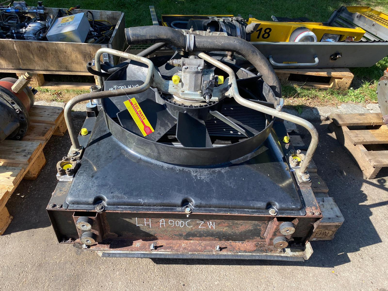 Liebherr A900C ZW - Cooling system for Construction machinery: picture 1 Liebherr A900C ZW - Cooling system for Construction machinery: picture 1