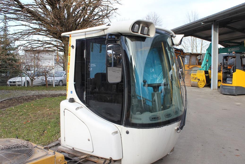 Liebherr L 556 - Cab for Wheel loader: picture 4 Liebherr L 556 - Cab for Wheel loader: picture 4