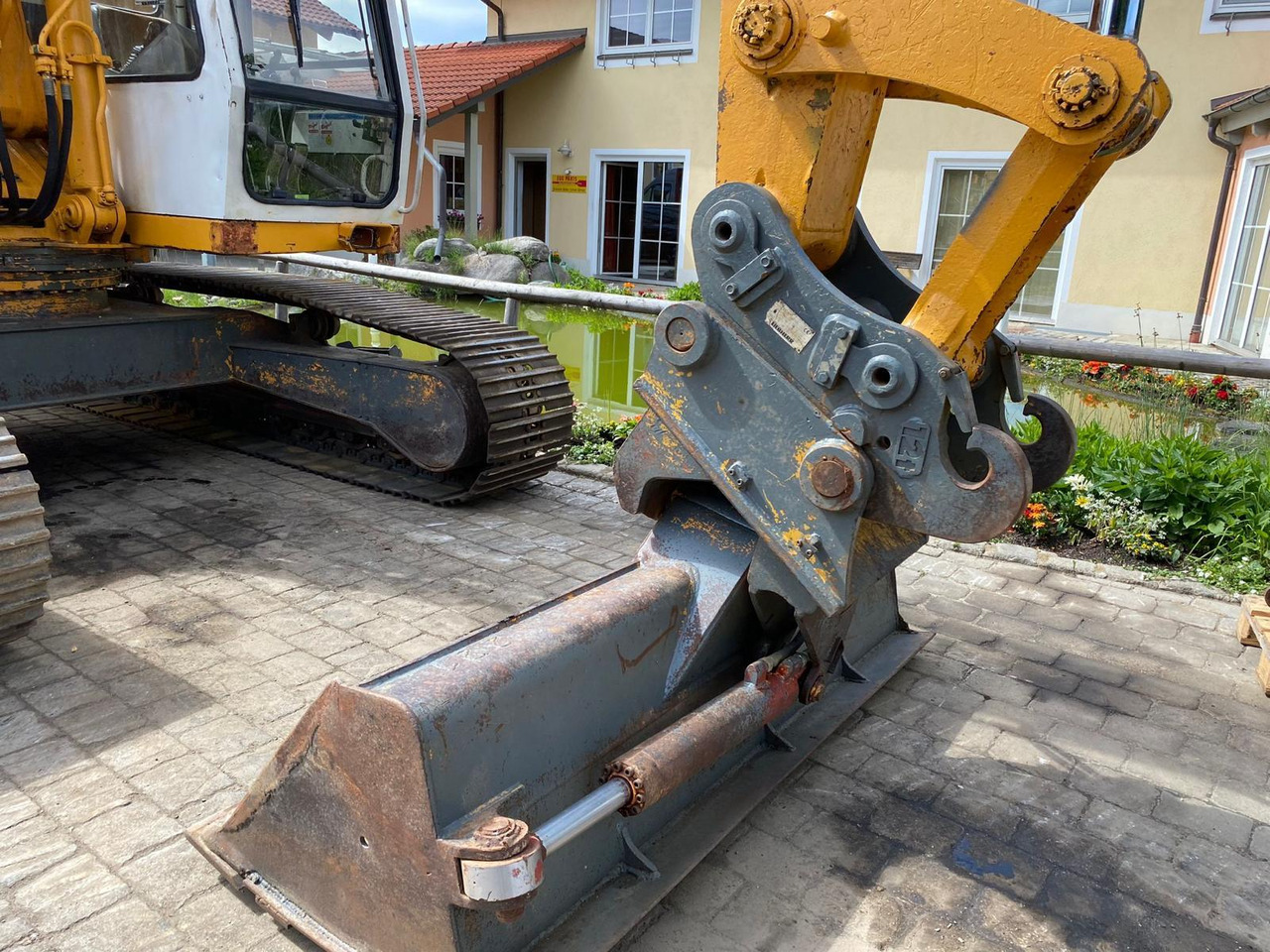 Crawler excavator Liebherr R 912 LIT: picture 6