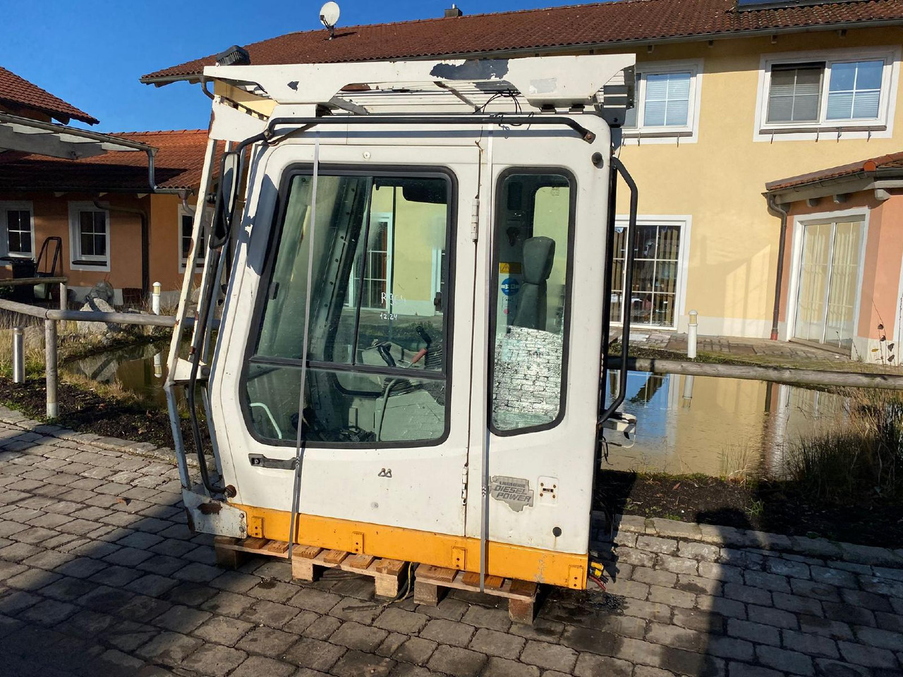 Liebherr R964 B - Cab for Construction machinery: picture 1 Liebherr R964 B - Cab for Construction machinery: picture 1