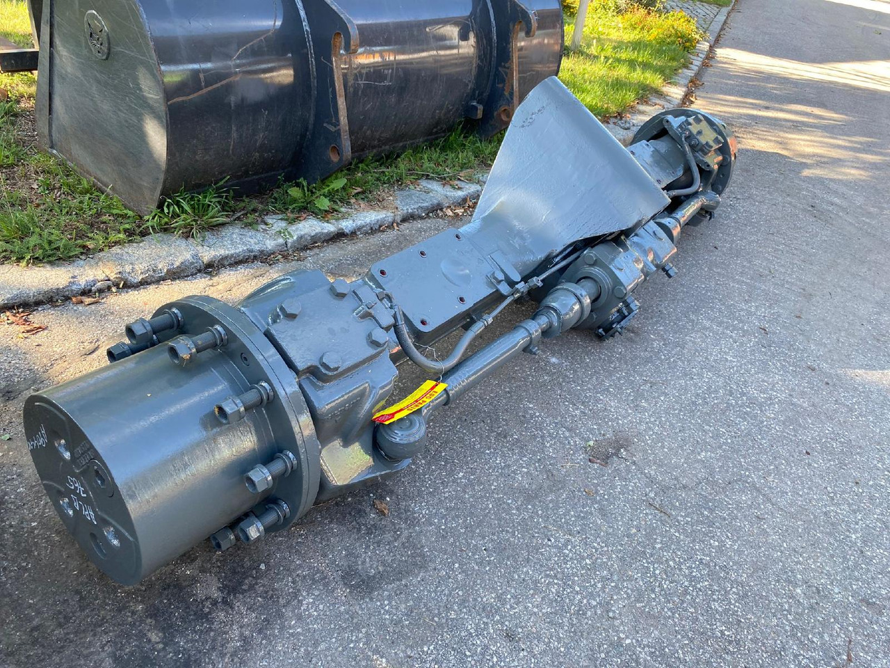 Axle and parts for Construction machinery Liebherr ZF APL B 765 aus LH A904 LIT: picture 9 Axle and parts for Construction machinery Liebherr ZF APL B 765 aus LH A904 LIT: picture 9