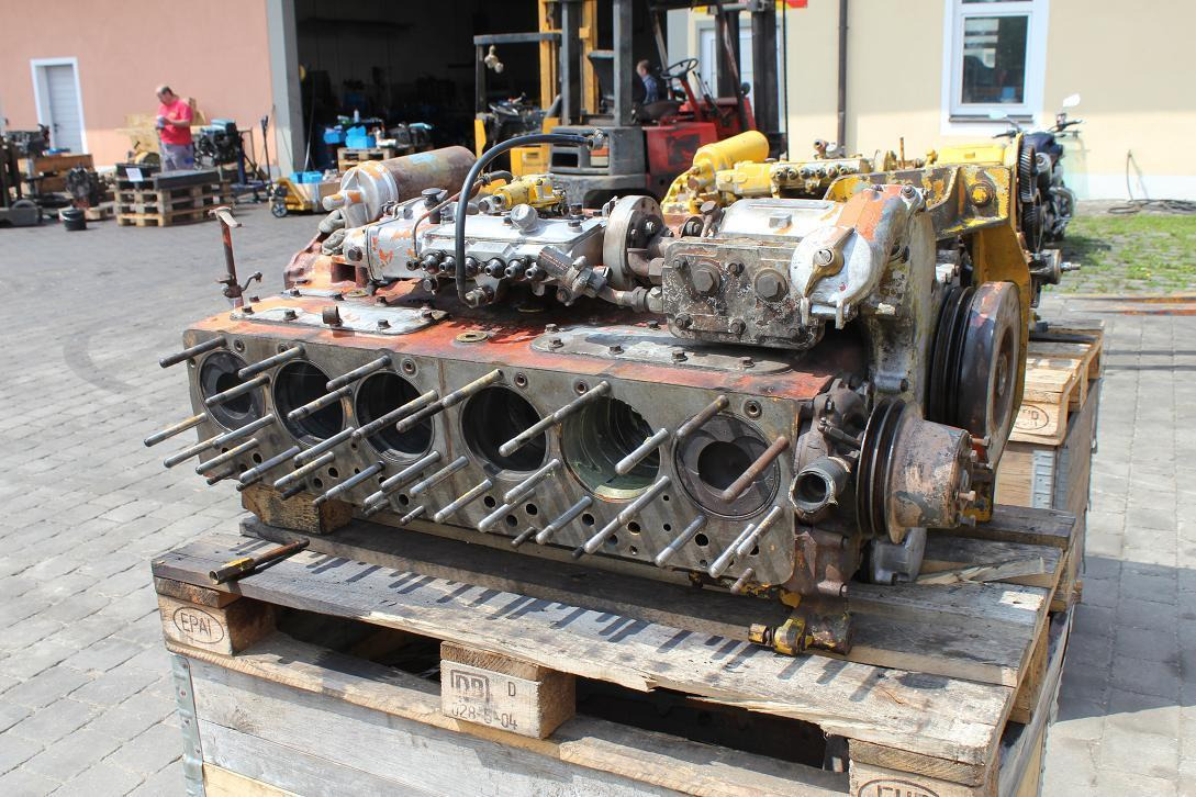 Michigan Leyland Diesel JE 680/ 246 - Engine and parts for Construction machinery: picture 4 Michigan Leyland Diesel JE 680/ 246 - Engine and parts for Construction machinery: picture 4