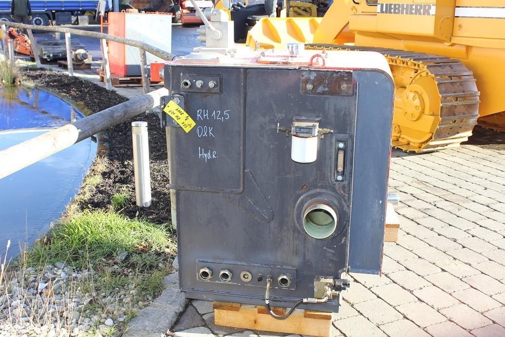 Hydraulic tank for Crawler excavator O&K RH 12,5: picture 7