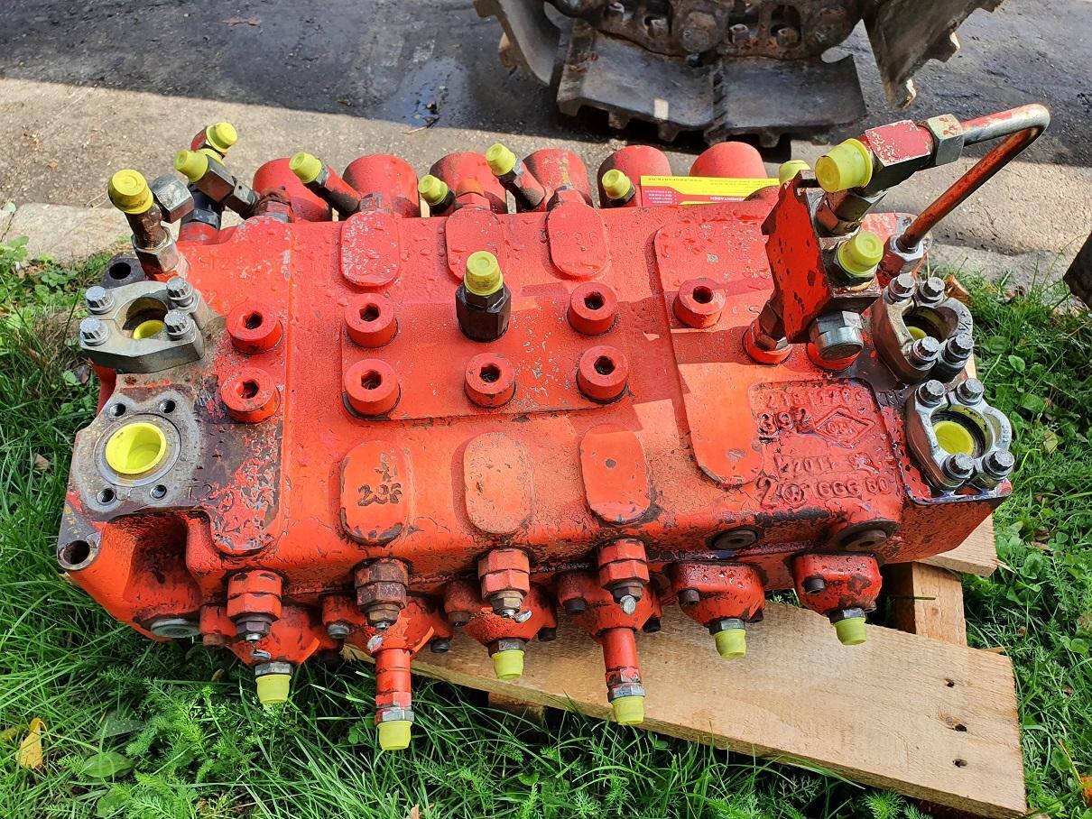 O&K RH 8 - Hydraulic valve for Construction machinery: picture 2 O&K RH 8 - Hydraulic valve for Construction machinery: picture 2