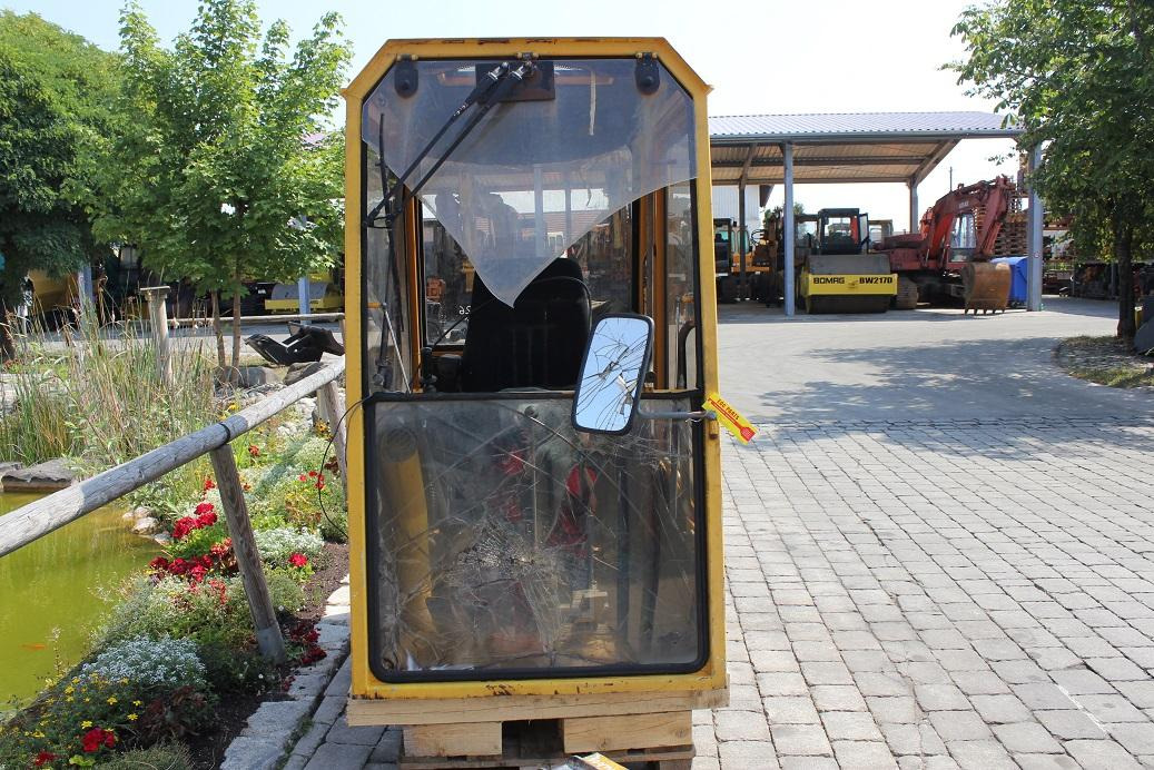 Sennebogen SR 26 - Cab for Construction machinery: picture 5 Sennebogen SR 26 - Cab for Construction machinery: picture 5