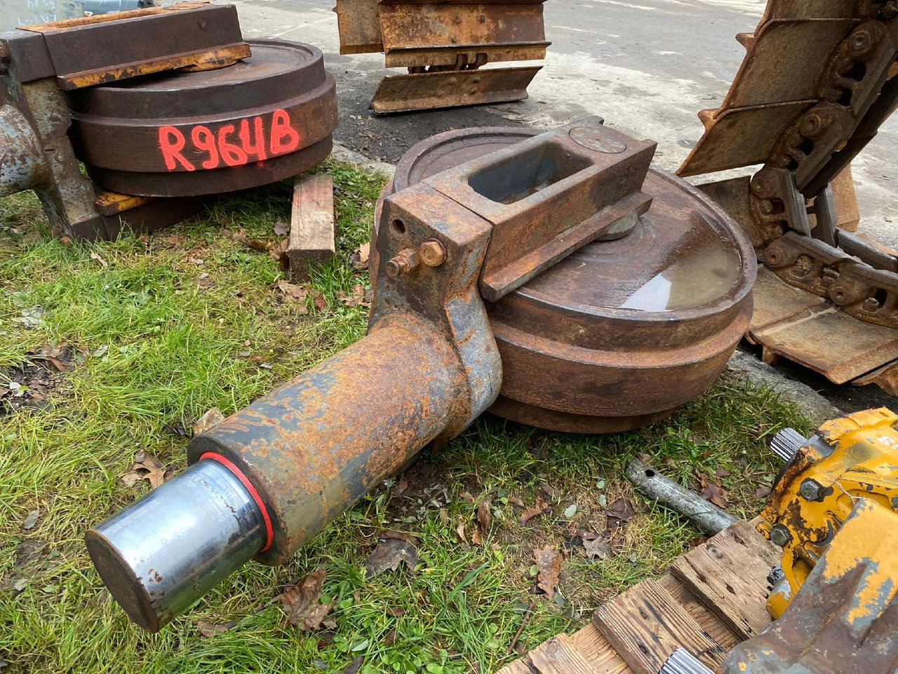 Liebherr R 964 B LIT - Spare parts for Crawler excavator: picture 3 Liebherr R 964 B LIT - Spare parts for Crawler excavator: picture 3