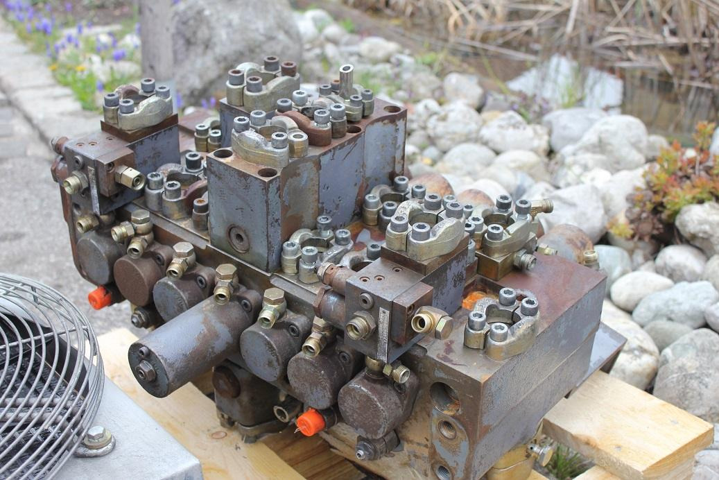 Zeppelin ZM 19 - Hydraulic valve for Construction machinery: picture 4 Zeppelin ZM 19 - Hydraulic valve for Construction machinery: picture 4