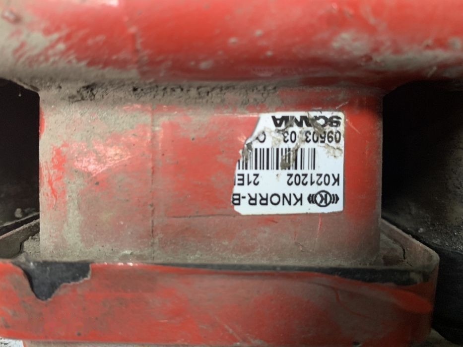Knorr-Bremse Przód K000085 K000913 Scania Volvo RENAULT MAN K000913 K000085 K000914 - Brake valve for Truck: picture 3 Knorr-Bremse Przód K000085 K000913 Scania Volvo RENAULT MAN K000913 K000085 K000914 - Brake valve for Truck: picture 3