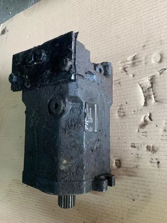 Linde Hmf 105 MAN B03341F truck - Hydraulic pump for Truck: picture 1 Linde Hmf 105 MAN B03341F truck - Hydraulic pump for Truck: picture 1