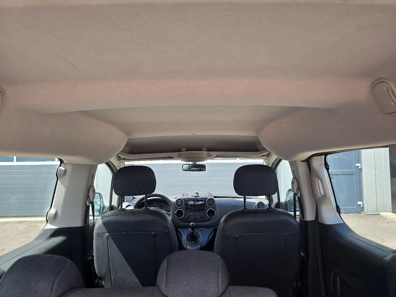 Car Peugeot Partner 1.6 benzine: picture 14