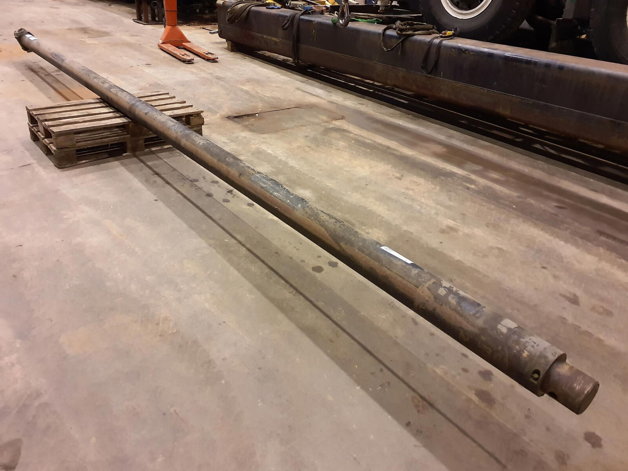 Grove GMK 2035 Telescopic cylinder - Hydraulic cylinder for Mobile crane: picture 3 Grove GMK 2035 Telescopic cylinder - Hydraulic cylinder for Mobile crane: picture 3