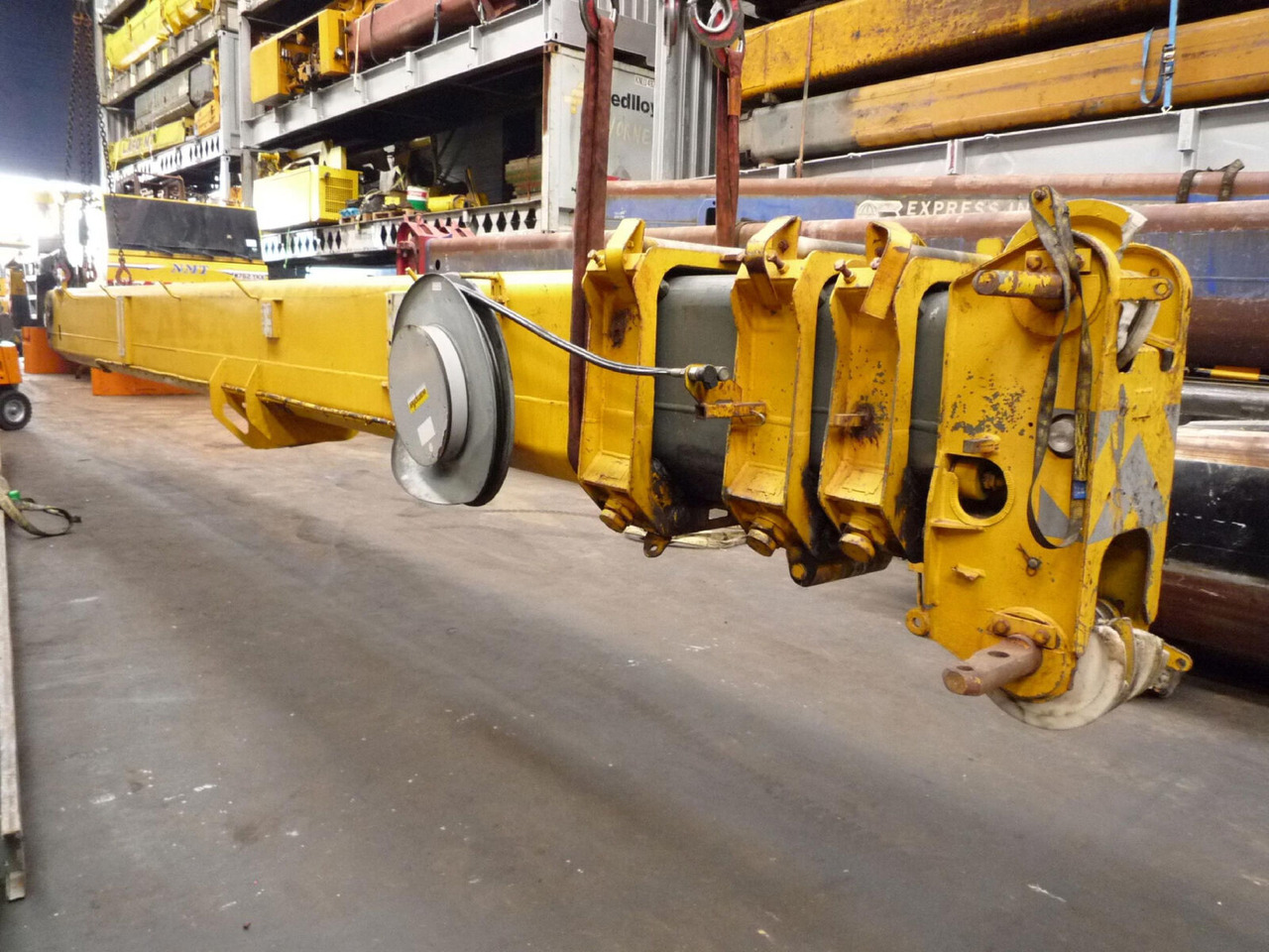 Grove GMK 2035 complete boom - Boom for Mobile crane: picture 2 Grove GMK 2035 complete boom - Boom for Mobile crane: picture 2