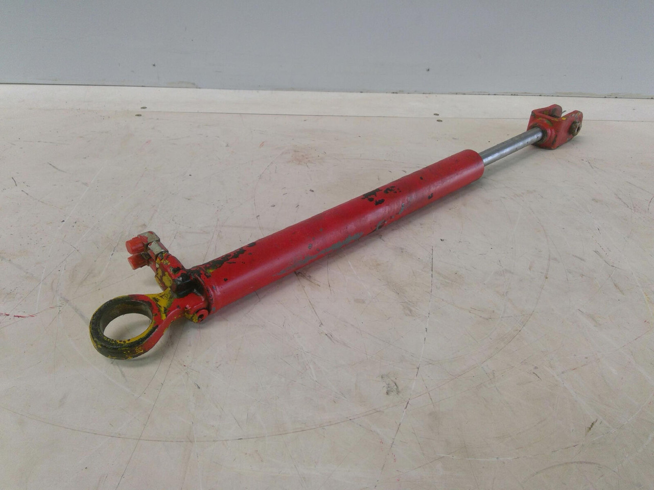 Grove GMK 3050 cabin tilt cylinder - Hydraulic cylinder for Mobile crane: picture 4 Grove GMK 3050 cabin tilt cylinder - Hydraulic cylinder for Mobile crane: picture 4