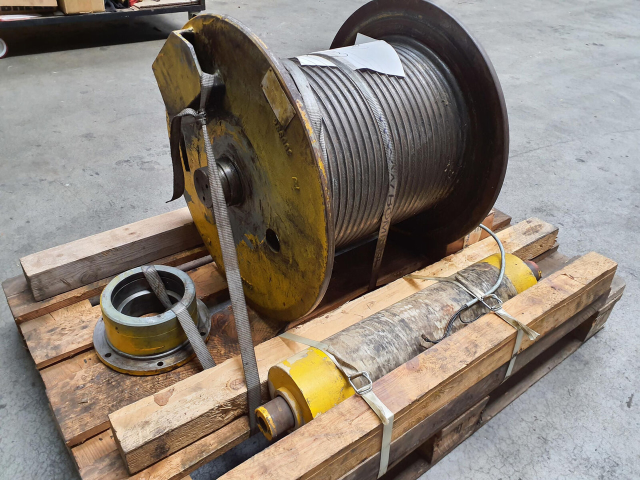 Grove GMK 3050 winch - Winch for Mobile crane: picture 2 Grove GMK 3050 winch - Winch for Mobile crane: picture 2