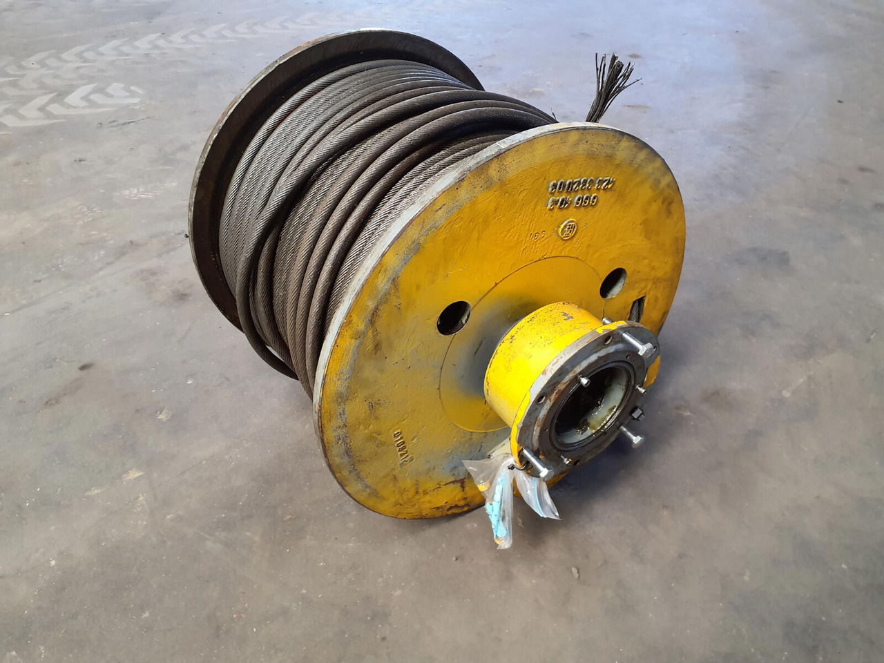 Grove GMK 3050 winch complete with brake - Winch for Mobile crane: picture 1 Grove GMK 3050 winch complete with brake - Winch for Mobile crane: picture 1