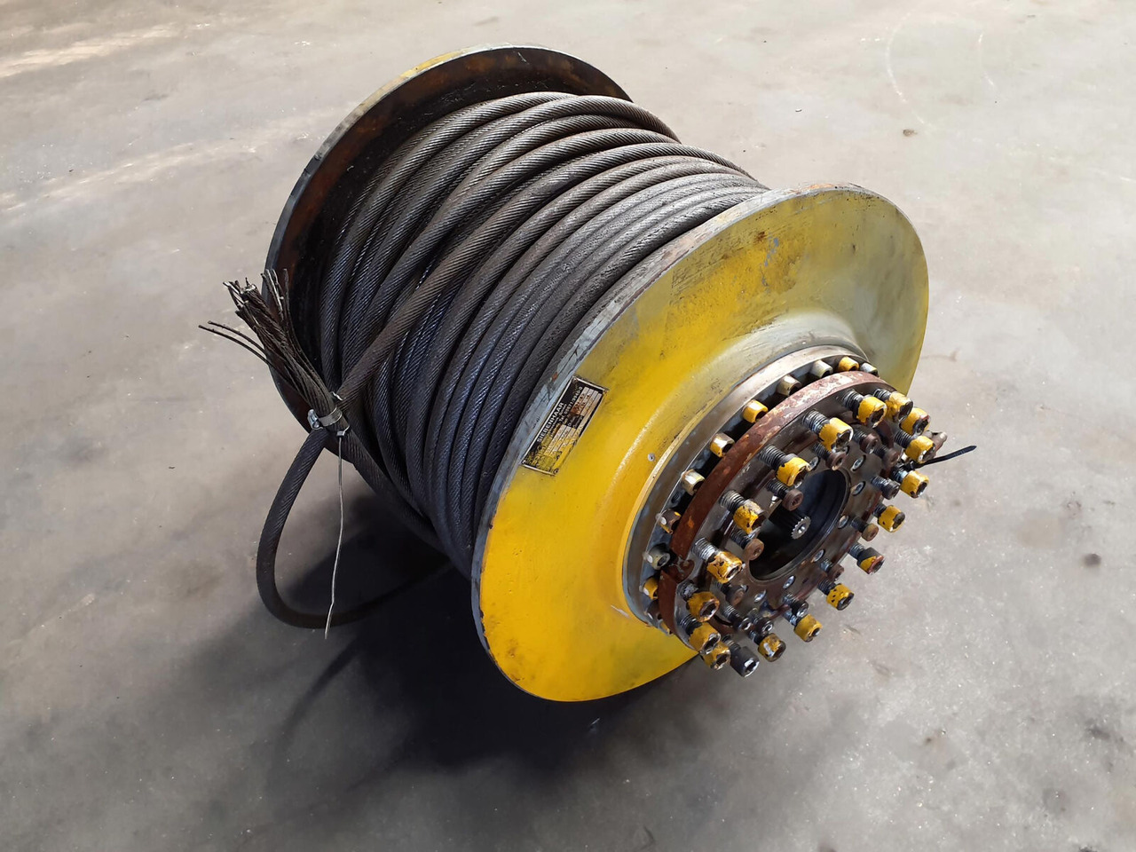 Grove GMK 3050 winch complete with brake - Winch for Mobile crane: picture 3 Grove GMK 3050 winch complete with brake - Winch for Mobile crane: picture 3