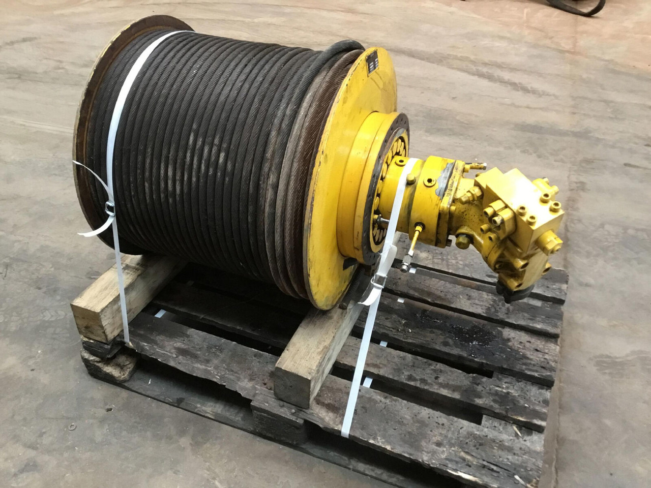 Grove GMK 5100 Main hoist winch - Winch for Mobile crane: picture 2 Grove GMK 5100 Main hoist winch - Winch for Mobile crane: picture 2