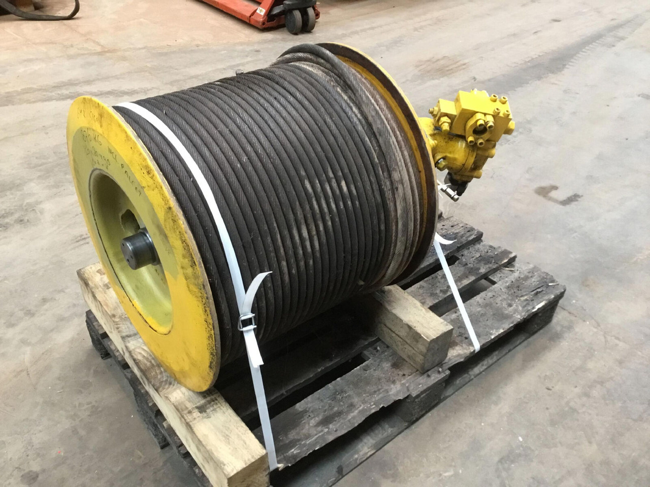 Grove GMK 5100 Main hoist winch - Winch for Mobile crane: picture 3 Grove GMK 5100 Main hoist winch - Winch for Mobile crane: picture 3