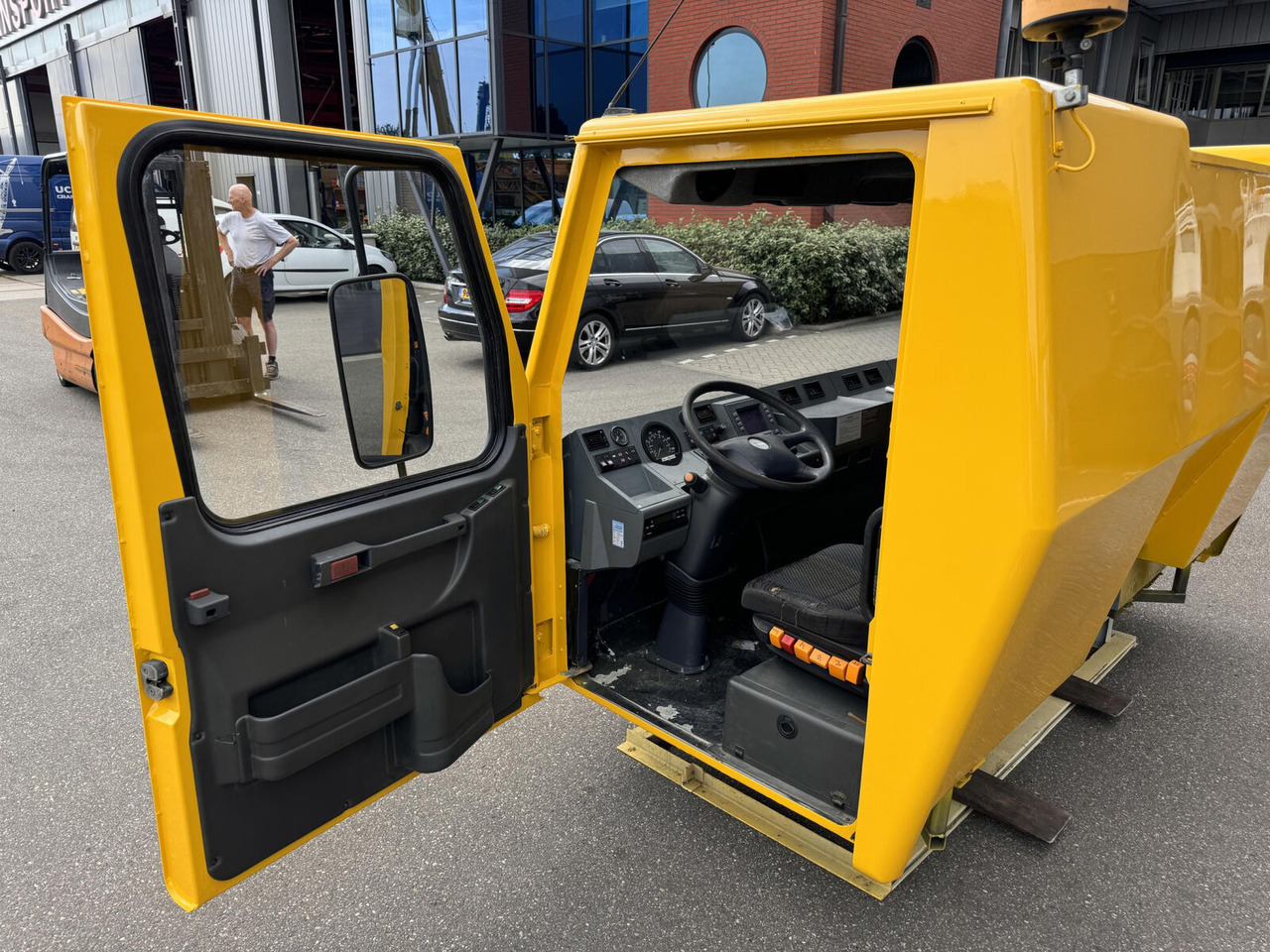 Cab for Mobile crane Grove GMK 5130-1 Drivers cabin: picture 9