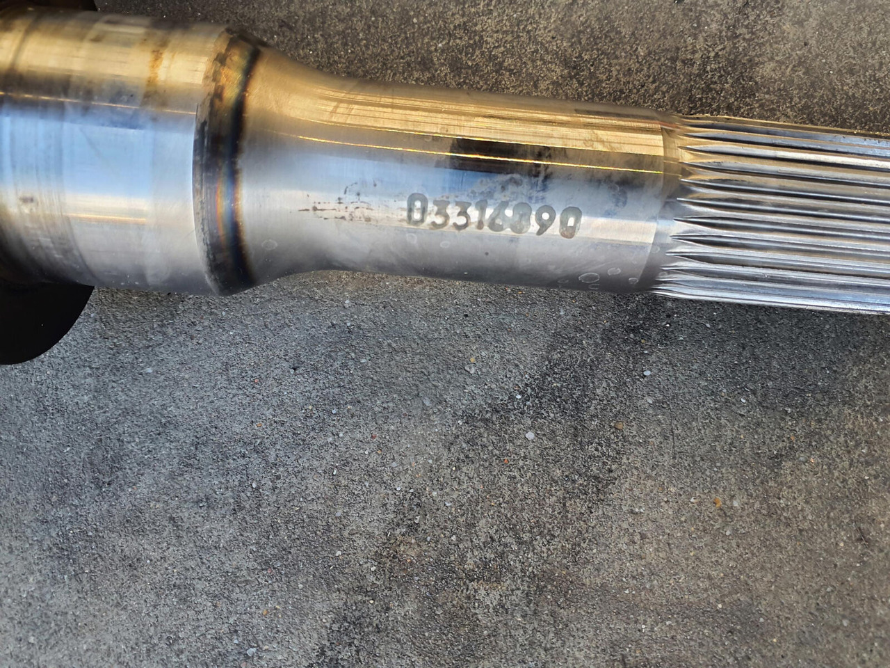 Grove GMK 6400 drive shaft axle 2 - Drive shaft for Construction machinery: picture 3 Grove GMK 6400 drive shaft axle 2 - Drive shaft for Construction machinery: picture 3