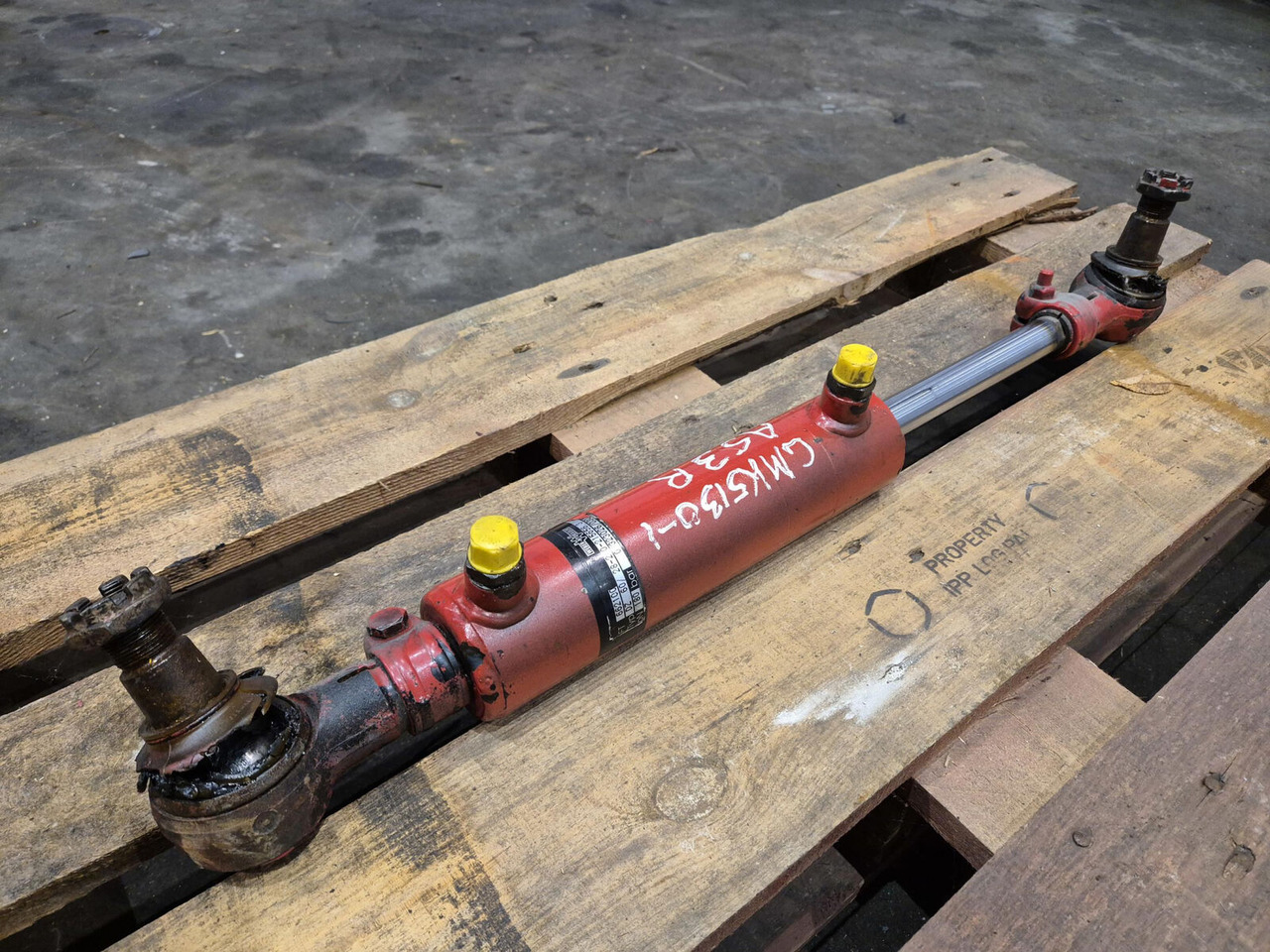 Grove GMK steering cylinder - Hydraulic cylinder for Mobile crane: picture 4 Grove GMK steering cylinder - Hydraulic cylinder for Mobile crane: picture 4