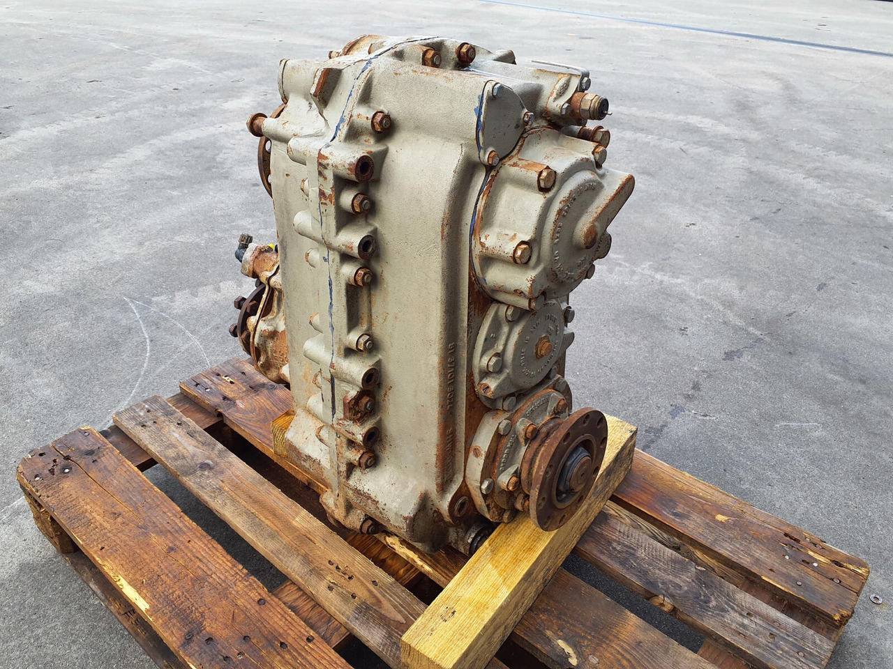 Krupp 70 GMT Transfer case - Transmission for Mobile crane: picture 4 Krupp 70 GMT Transfer case - Transmission for Mobile crane: picture 4
