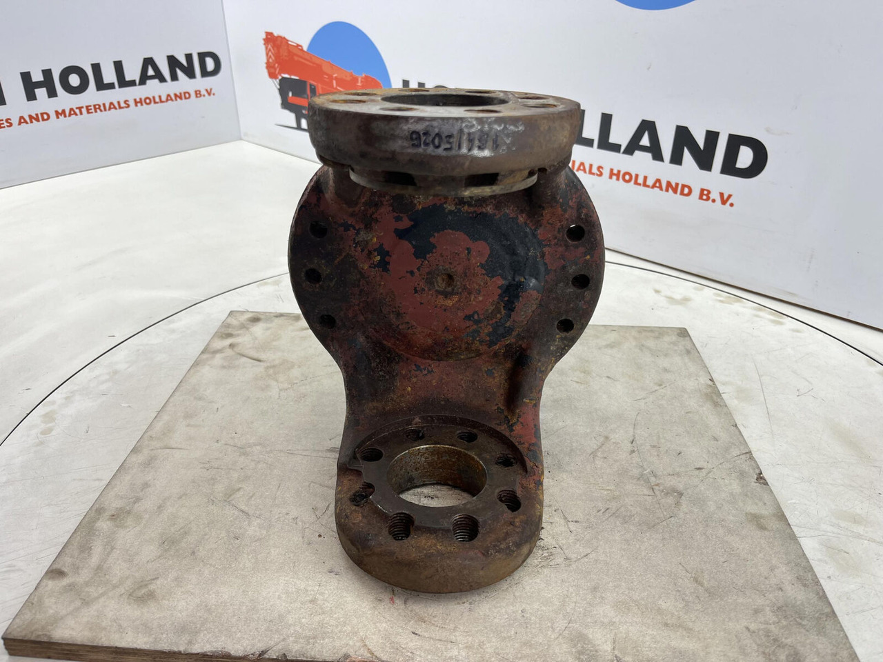 Liebherr LT 1090 Steering knuckle 16 holes - Steering knuckle for Mobile crane: picture 5 Liebherr LT 1090 Steering knuckle 16 holes - Steering knuckle for Mobile crane: picture 5