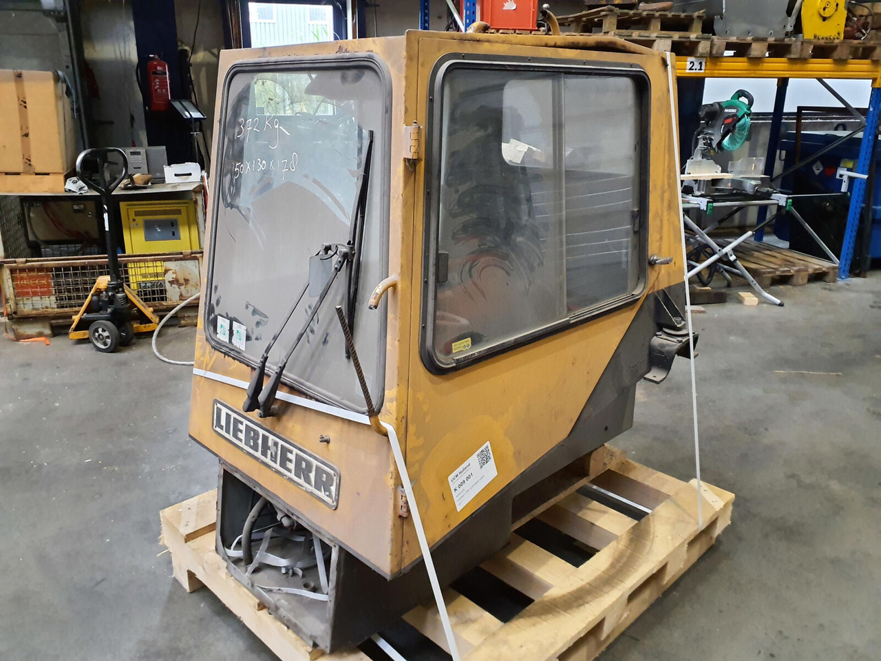 Liebherr LTM 1030 lower cabin - Cab for Mobile crane: picture 2 Liebherr LTM 1030 lower cabin - Cab for Mobile crane: picture 2