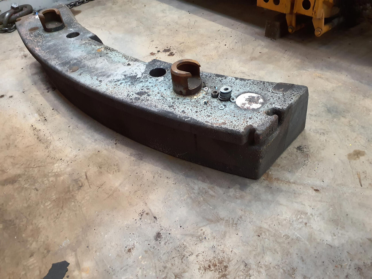 Liebherr LTM 1040/2.1 counterweight 3,2 ton - Counterweight for Mobile crane: picture 3 Liebherr LTM 1040/2.1 counterweight 3,2 ton - Counterweight for Mobile crane: picture 3