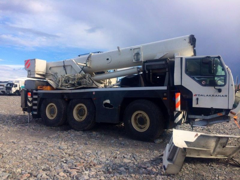 Liebherr LTM 1045-3.1 for parts - All terrain crane: picture 1 Liebherr LTM 1045-3.1 for parts - All terrain crane: picture 1