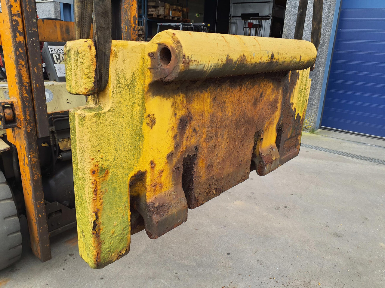 Liebherr LTM 1060-2 counterweight 0.7 - Counterweight for Mobile crane: picture 3 Liebherr LTM 1060-2 counterweight 0.7 - Counterweight for Mobile crane: picture 3