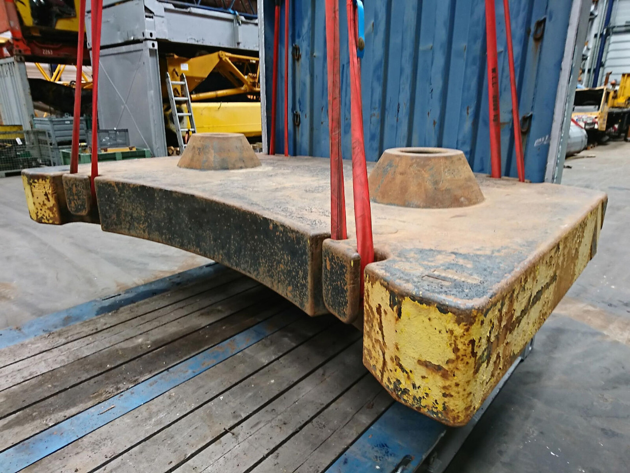 Liebherr LTM 1160-2 counterweight 12 ton - Counterweight for Mobile crane: picture 2 Liebherr LTM 1160-2 counterweight 12 ton - Counterweight for Mobile crane: picture 2