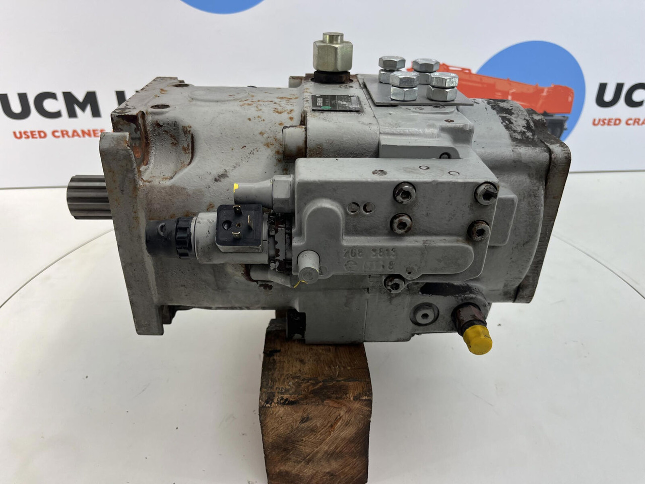 Liebherr LTM 1200/1 Variable pump A11V130 - Hydraulic pump for Mobile crane: picture 1 Liebherr LTM 1200/1 Variable pump A11V130 - Hydraulic pump for Mobile crane: picture 1