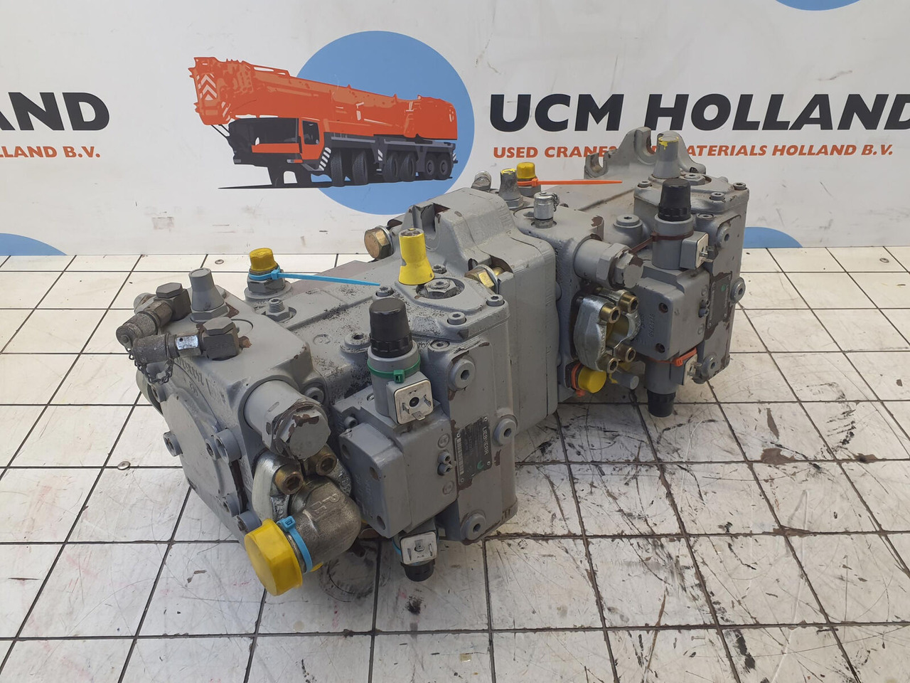 Liebherr LTM 1400-7.1 variabele pump - Hydraulic pump for Mobile crane: picture 4 Liebherr LTM 1400-7.1 variabele pump - Hydraulic pump for Mobile crane: picture 4