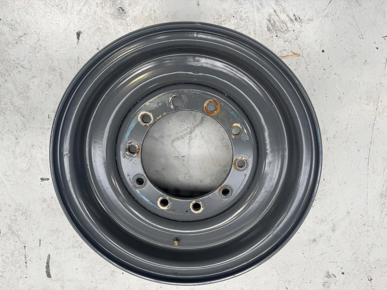 Liebherr Rim 445/95R25 10 12 1p - Rim for Crane: picture 3 Liebherr Rim 445/95R25 10 12 1p - Rim for Crane: picture 3