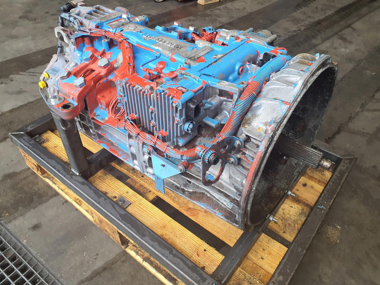 Mercedes-Benz GMK 5130-1 gearbox Mercedes G240-16 - Gearbox for Mobile crane: picture 2 Mercedes-Benz GMK 5130-1 gearbox Mercedes G240-16 - Gearbox for Mobile crane: picture 2