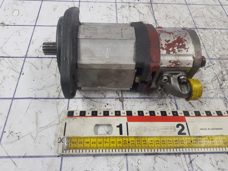 Rexroth Rexroth dual gear pump - Hydraulic pump for Crane: picture 1 Rexroth Rexroth dual gear pump - Hydraulic pump for Crane: picture 1