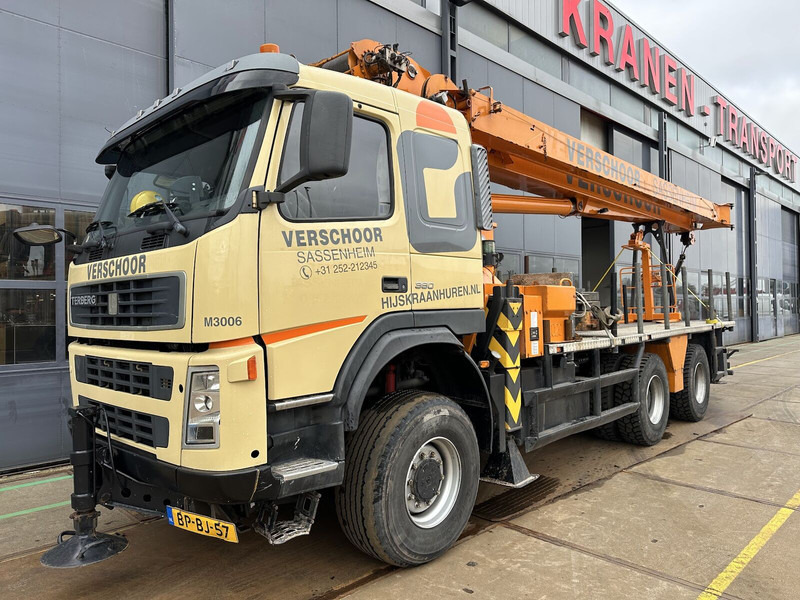 Terberg Manitex 30100 - All terrain crane: picture 2 Terberg Manitex 30100 - All terrain crane: picture 2