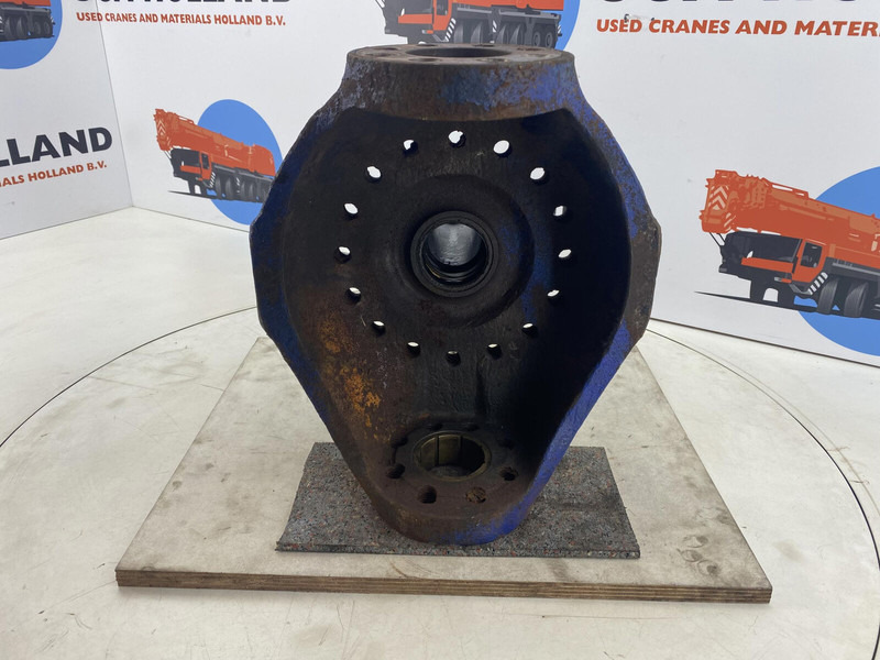 Terex AC 205 Steering knuckle 16 holes - Steering knuckle for Crane: picture 5 Terex AC 205 Steering knuckle 16 holes - Steering knuckle for Crane: picture 5
