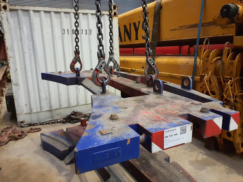 Terex AC 205 counterweight 1,7 ton - Counterweight for Construction machinery: picture 1 Terex AC 205 counterweight 1,7 ton - Counterweight for Construction machinery: picture 1