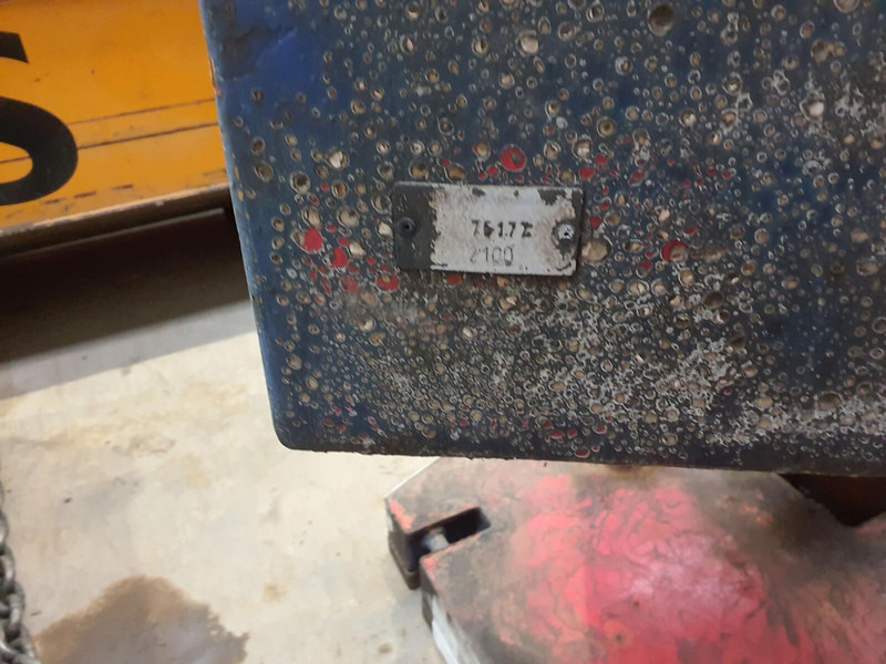 Terex AC 205 counterweight right side 2,1 ton - Counterweight for Construction machinery: picture 5 Terex AC 205 counterweight right side 2,1 ton - Counterweight for Construction machinery: picture 5