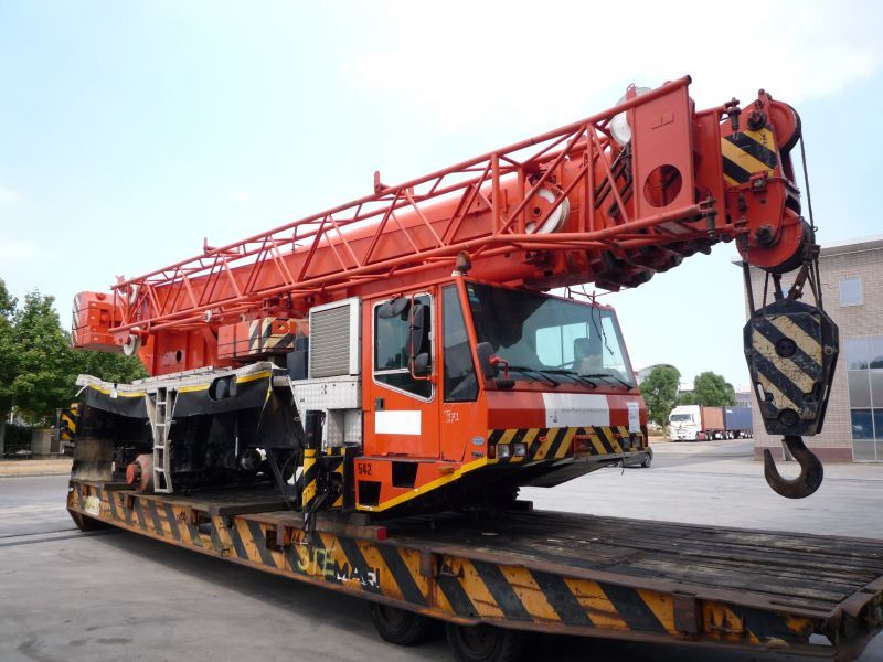 Terex AC 205 for parts - All terrain crane: picture 1 Terex AC 205 for parts - All terrain crane: picture 1