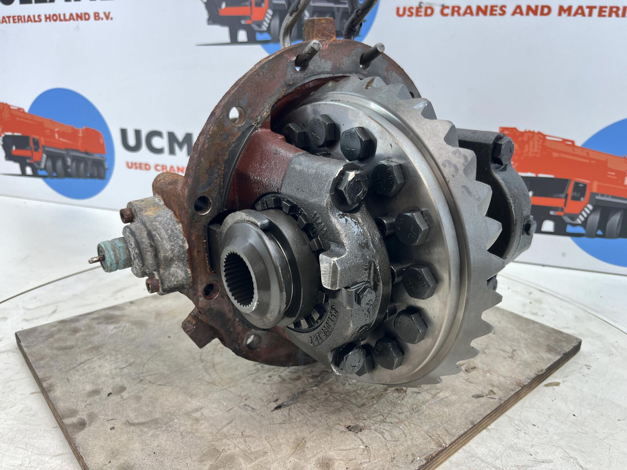 Terex AC 25 end differential 18x33 axle 1 - Differential gear for Mobile crane: picture 1 Terex AC 25 end differential 18x33 axle 1 - Differential gear for Mobile crane: picture 1