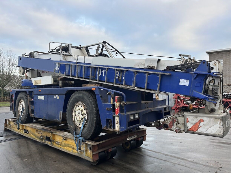 Terex AC 30 - All terrain crane: picture 2 Terex AC 30 - All terrain crane: picture 2