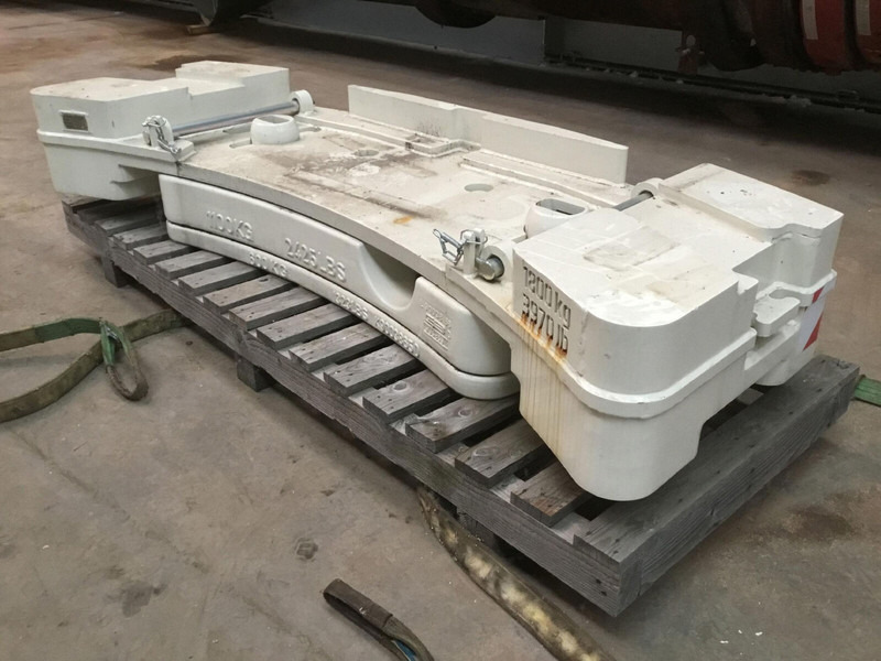 Terex Terex AC 40L counterweight 1,8 1,1 0,6 T - Counterweight for Construction machinery: picture 3 Terex Terex AC 40L counterweight 1,8 1,1 0,6 T - Counterweight for Construction machinery: picture 3
